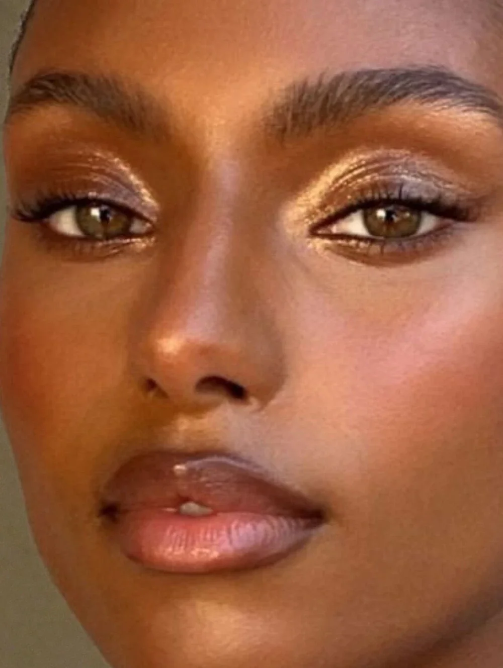 Natasha Denona The Golden Palette - Shimmering Gold Eyeshadow Collection